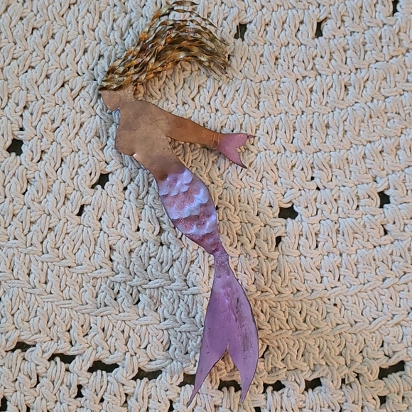 MERMAID METAL WINDOW HANGING.SPARKLES - Picture 10 of 16